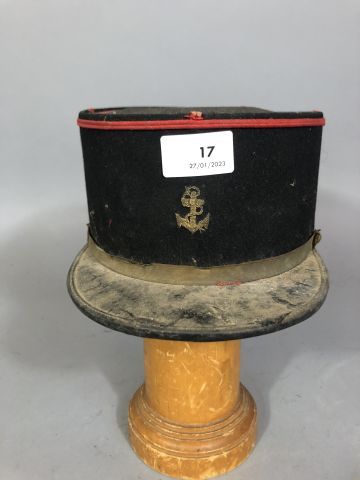 Képi d’infanterie de marine, manque un bouton...