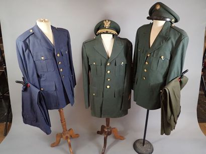 USA- Lot d’uniformes : veste d’officier Army,...