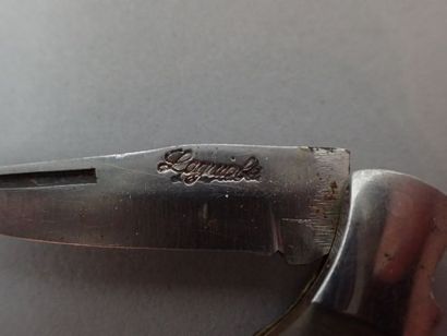 Ensemble de couteaux pliants dont OPINEL...