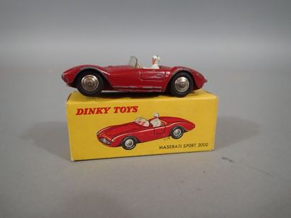 *DINKY TOYS France ref 22 A. Maserati sport...