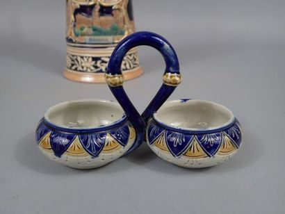 Ensemble de trois pièces en céramiques comprenant...