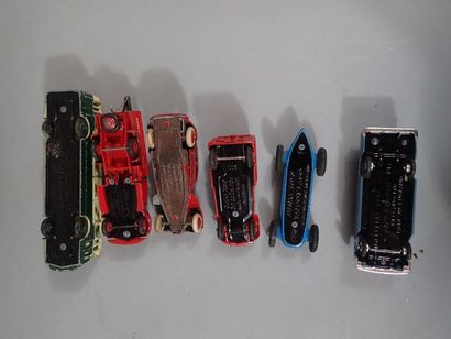 *DINKY TOYS et fabricants divers. 10 véhicules...