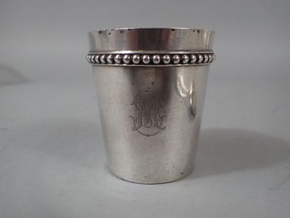 Ensemble de baptême en argent comprenant...
