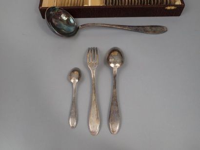 Ménagère en métal argenté, modèle des années...