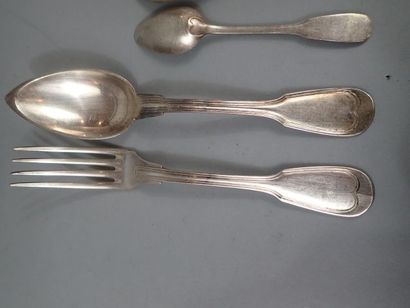 Partie de ménagère en métal argenté modèle...