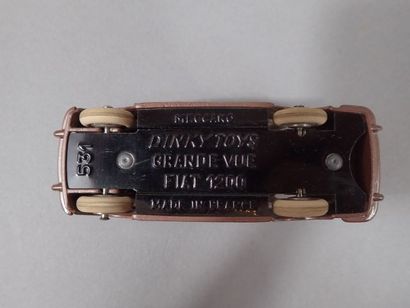 * DINKY TOYS France Ref 531. Fiat 120 Grande...