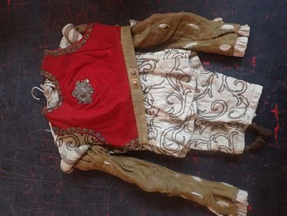 Costume de théâtre réalisé pour l'opéra comique...