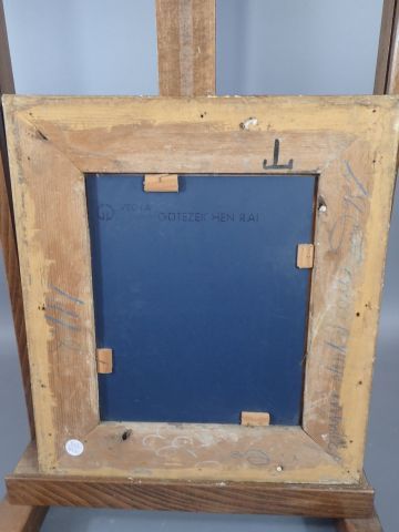 Petit miroir en bois laqué et doré travail...