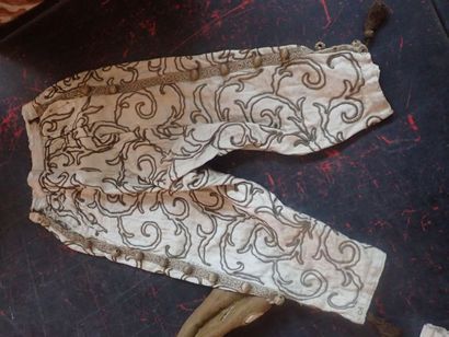 Costume de théâtre réalisé pour l'opéra comique...