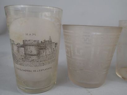 Ensemble de 16 verres dépareillés à eau et...