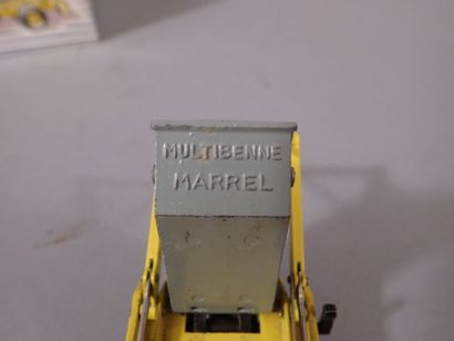 *DINKY TOYS France ref 38 A, Camion Unic...