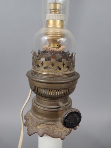 Ensemble de deux lampes à pétrole: une en...