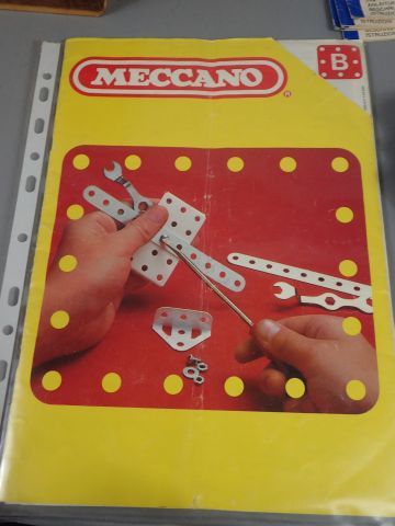 MECCANO. Ensemble de deux coffrets de fabrication...
