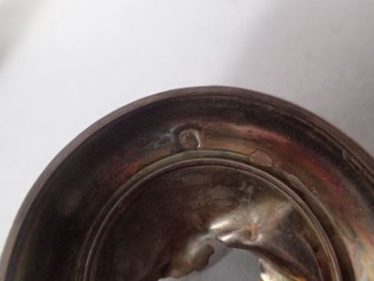 Ensemble en argent comprenant une timbale,...