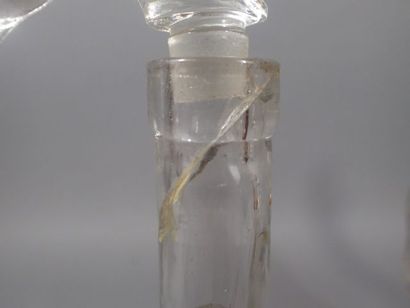 Ensemble de quatre bouteilles à liqueur en...