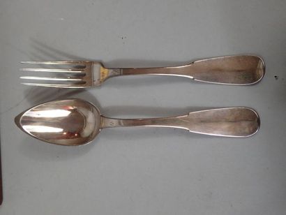 * Couvert de baptême en argent modèle uniplat....