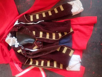 Costume de théâtre : habit de mousquetaire,...