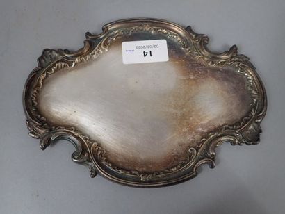 Ensemble en métal comprenant: une paire de...