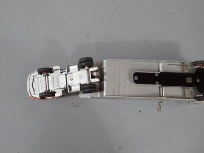 *DINKY TOYS France ref 39 A. Tracteur Unic...