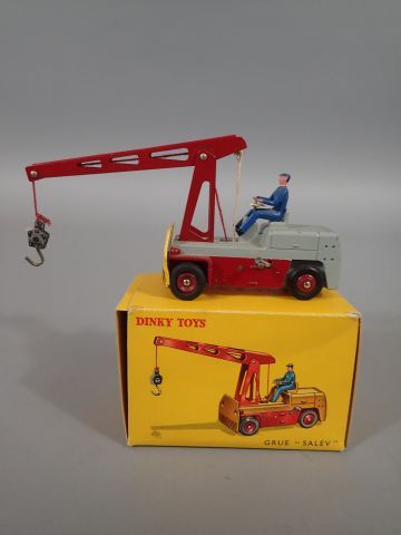*DINKY TOYS France ref 50. Grue 