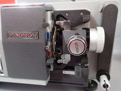 Projecteur de bobines de film MAGNON 800...