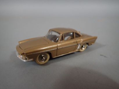 *DINKY TOYS France ref 543. Renault 