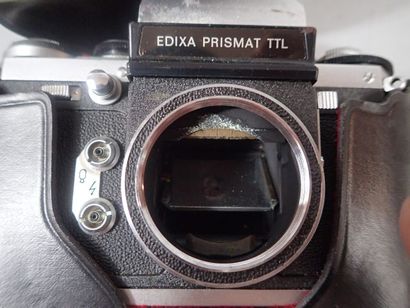 Fort lot comprenant des appareils photographiques...