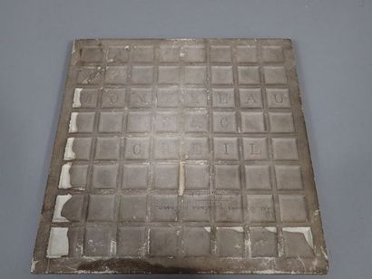Ensemble de trois pièces en céramiques comprenant...