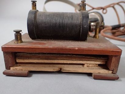 Ensemble de deux bobines de Ruhmkorff sur...