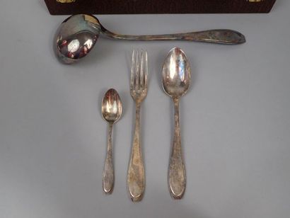 Ménagère en métal argenté, modèle des années...