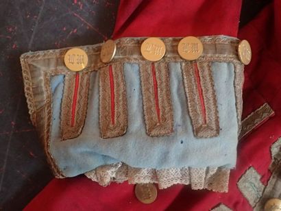 Costume de théâtre: habit de livrée en drap...