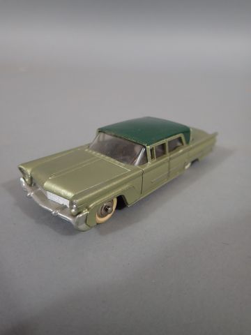 *DINKY TOYS France ref 532.Lincoln 