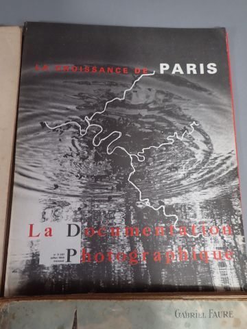 Lot de 6 livres divers :
