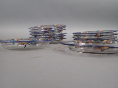 SEVRES, ensemble de 5 assiettes à dessert...