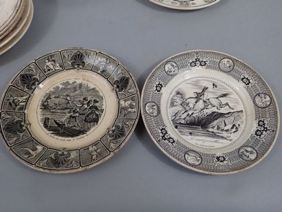Ensemble de 11 assiettes à dessert en porcelaine...