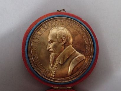Oudiné, d'après. Médaille en vermeil ornée...