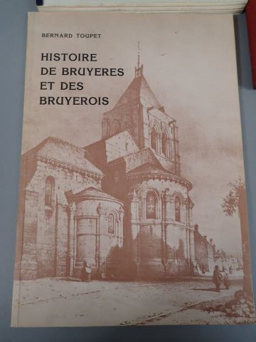 Lot de 6 ouvrages sur la ville de Laon et...