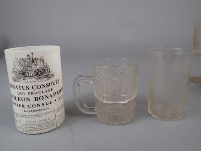 Ensemble de 16 verres dépareillés à eau et...