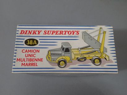 *DINKY TOYS France ref 38 A, Camion Unic...