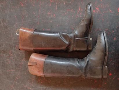 Lot équitation: une bombe en velours noir...