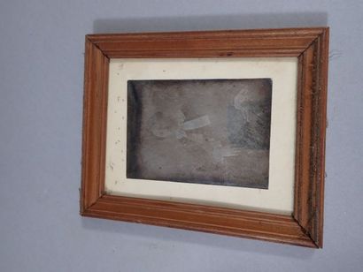 Ensemble de tableaux comprenant:
- Ecole...