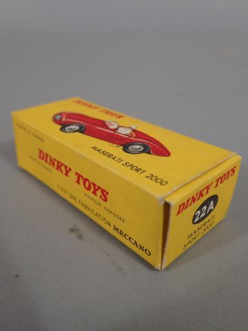 *DINKY TOYS France ref 22 A. Maserati sport...