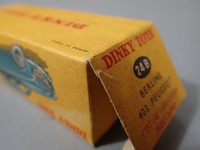 * DINKY TOYS France ref 24B. Berline 403...