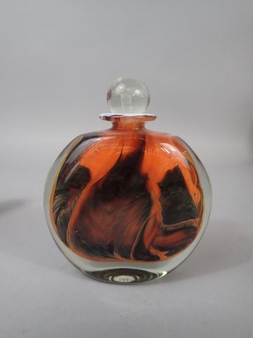 Michèle LUZORO (née en 1949). Flacon en verre...