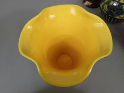 Ensemble de céramique comprenant: VALLAURIS...
