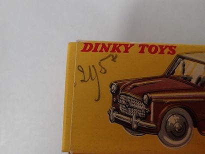 * DINKY TOYS France Ref 531. Fiat 120 Grande...
