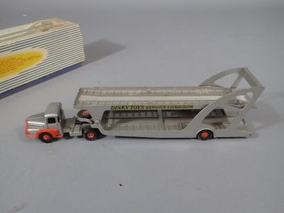 *DINKY TOYS France ref 39 A. Tracteur Unic...