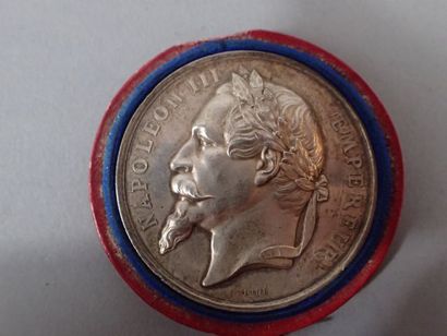 Oudiné, d'après. Médaille en argent ornée...