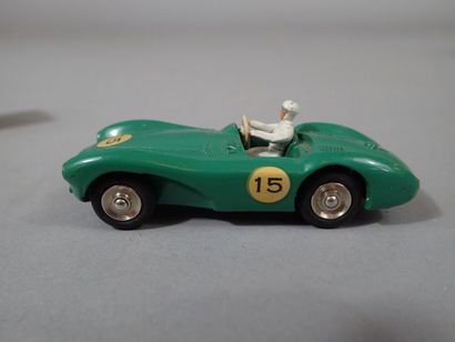 * DINKY TOYS France ref 506. Aston Martin...