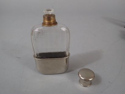 Partie de ménagère en métal argenté modèle...